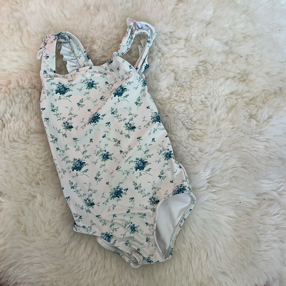 Sweet minnow swim one piece 5/6t .